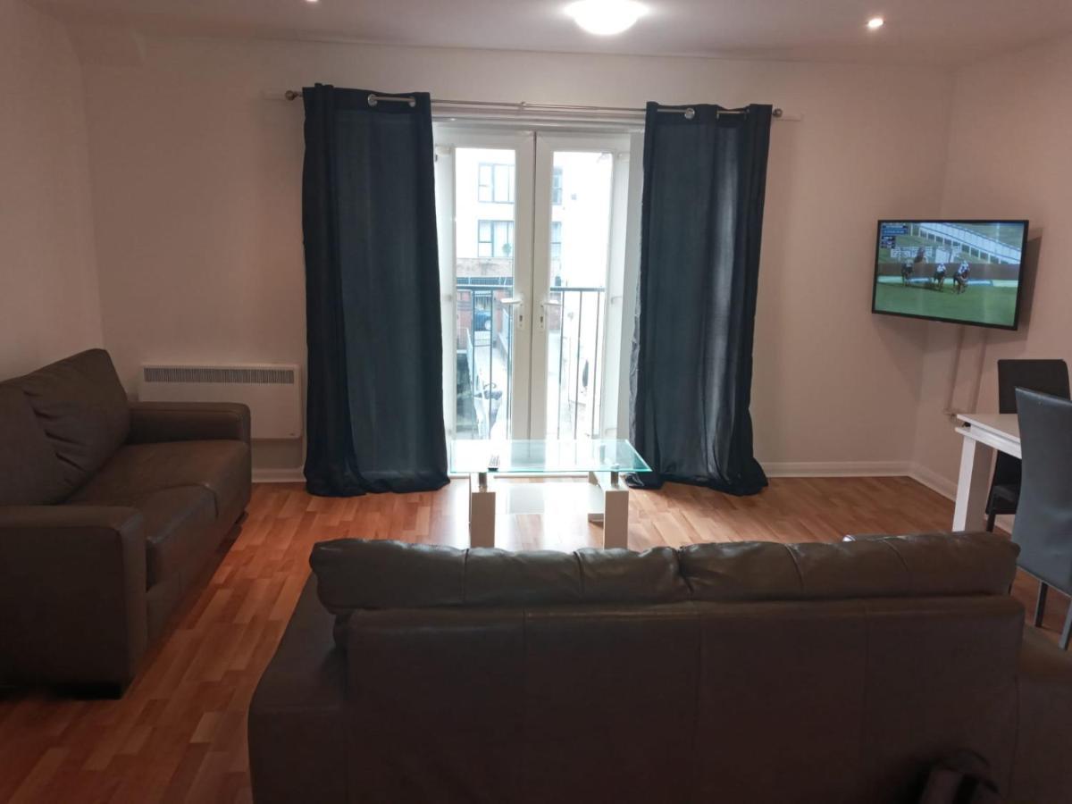 Freyas Apartment Manchester Exterior photo